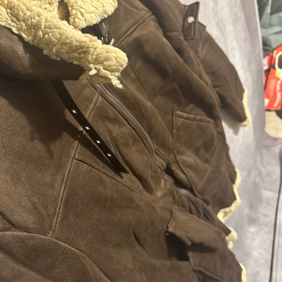 Men's Brown Shearling Jacket - Picture 3 of 4